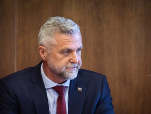 Gašpar v parlamente privíta ruského veľvyslanca Bratčikova, takéto stretnutie považuje za prirodzené