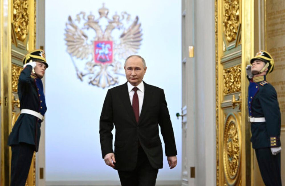 22214_russia_putin_inauguration_77806-640x420.jpg Putinove zmeny na vládnych postoch naznačujú zintenzívnenie podpory vojny na Ukrajine a prípadnej konfrontácie s NATO