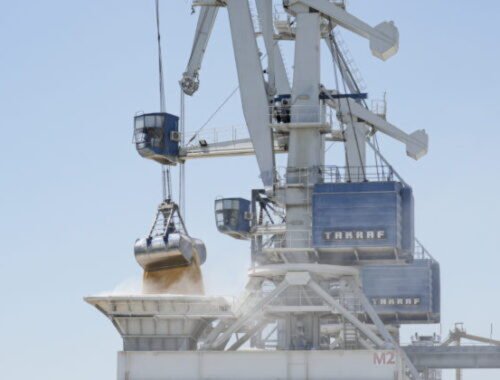 Clá a kvóty na dovoz z Ukrajiny a Moldavska budú pozastavené o rok, rozhodla Rada Európskej únie