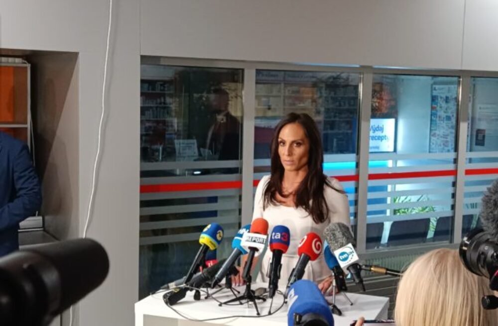 Dolinková sa poďakovala všetkým, ktorí bojujú o premiérov život. Zaželala veľa síl nielen Ficovi, ale aj zdravotníkom (video)