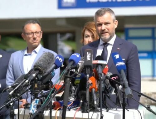 Pellegrini sa chvíľu rozprával s Ficom, premiér unikol smrti len o vlások a čakajú ho kritické hodiny (video)