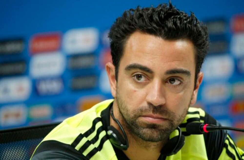 Tréner Xavi Hernández poprel špekulácie médií. Šíria sa správy o jeho prepustení z FC Barcelona