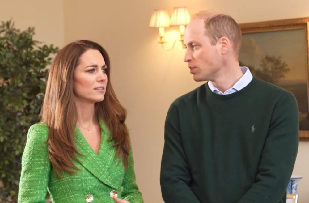 Kate Middleton na novom portréte. Na internete je búrka. „To nie je ona“