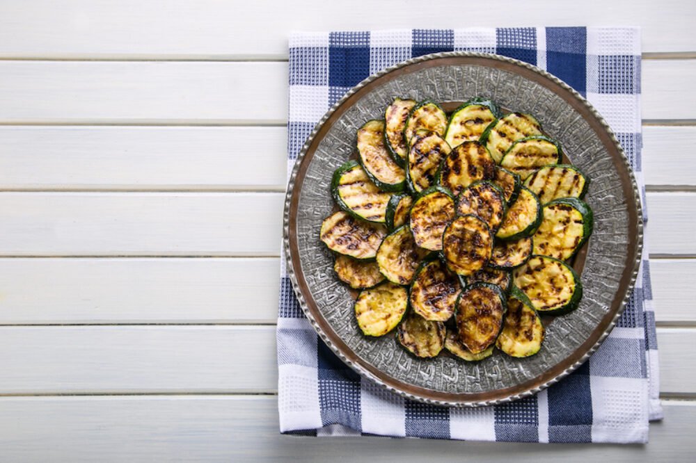Objavte recept na grilovanú cuketu, ktorá sa určite stane stálicou vášho grilovacieho menu