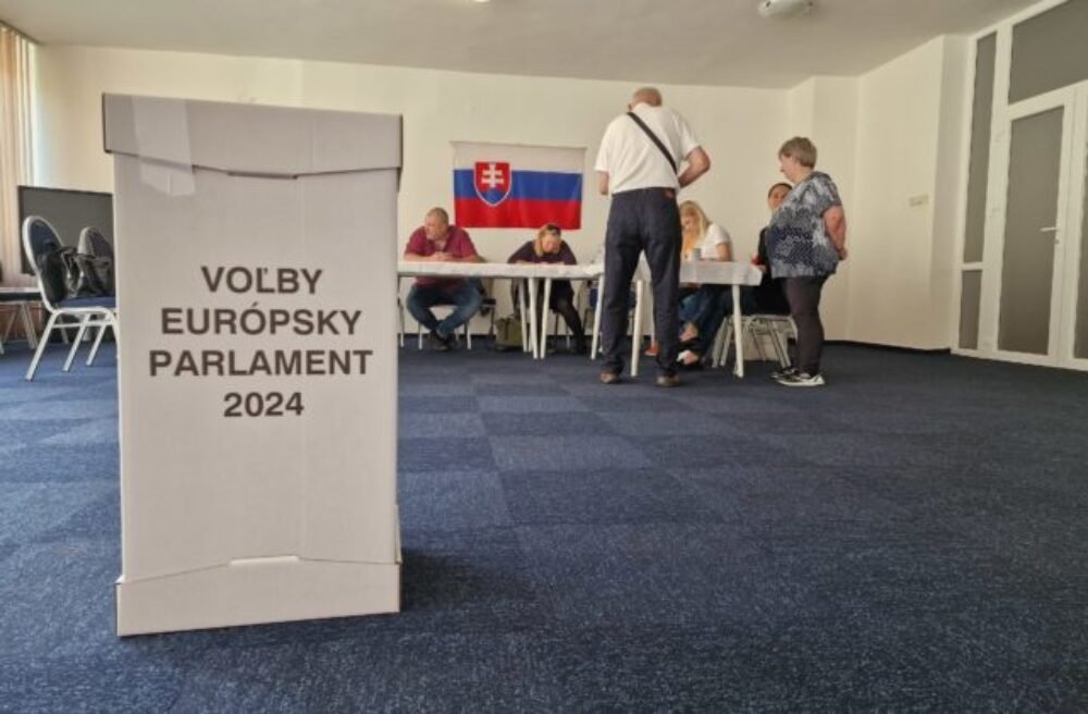 Idem z procedúry na procedúru a medzitým odvolím. Ľudia majú radosť z možnosti hlasovať priamo v kúpeľoch (video+foto)