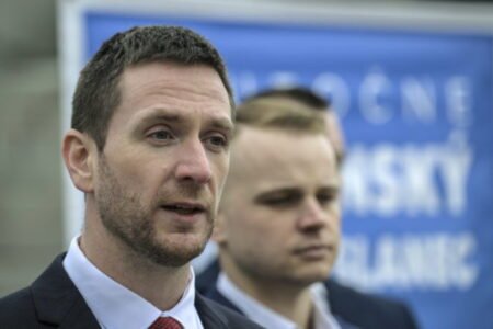 Uhrík priznal komunikáciu s Ficom aj Dankom, skritizoval Progresívne Slovensko aj ĽSNS