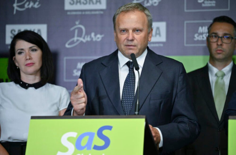 Vláda sa chystá rozhajdákať miliardu eur pod zásterkou pomoci Rómom, kritizuje Ledecký – VIDEO