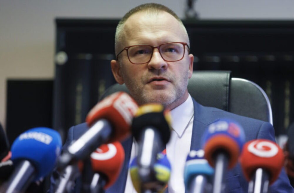 27868_c1a3757-2-640x420.jpg Prokuratúra sa ohradzuje voči obvineniam zo zaujatosti, Rastislav Remeta podľa nej do rozhodovania o daroch Ukrajine nezasahoval