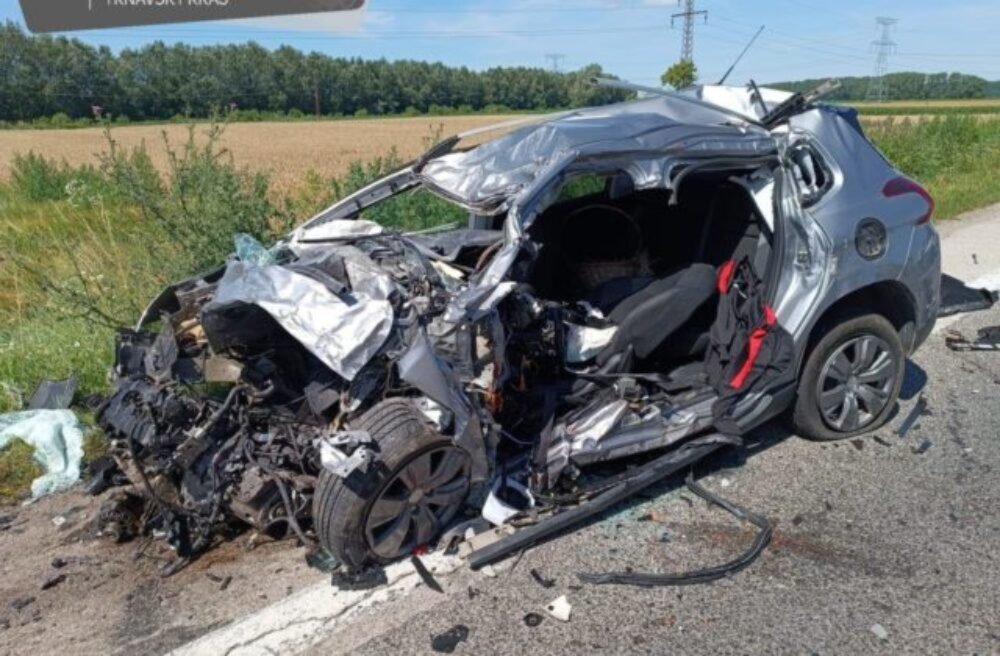 Mladá vodička neprežila zrážku s kamiónom (foto)