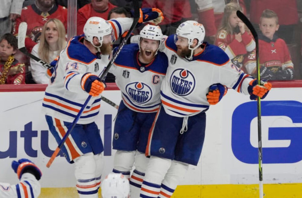 Štyri body McDavida sú záruka víťazstva, Edmonton stále žije v boji o Stanleyho pohár (video)
