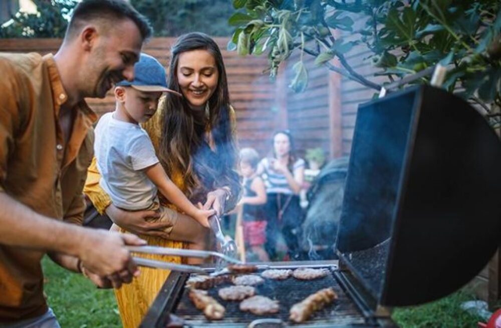 Lahôdky pre gurmánov aj zdravé grilovanie: Tesco na BBQ sezónu ponúka 130 špecialít