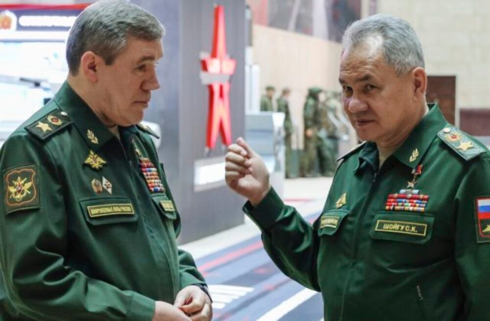 Medzinárodný trestný súd vydal zatykače na Gerasimova a Šojgua, zodpovední sú za raketové útoky proti Ukrajincom