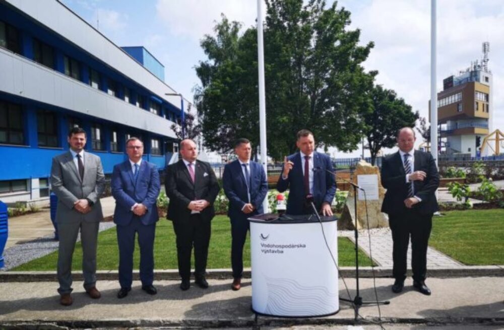 Vodohospodárska výstavba presiahla tržby 160 miliónov eur, minister Taraba oznámil zámer zlúčenia dvoch štátnych podnikov (video)