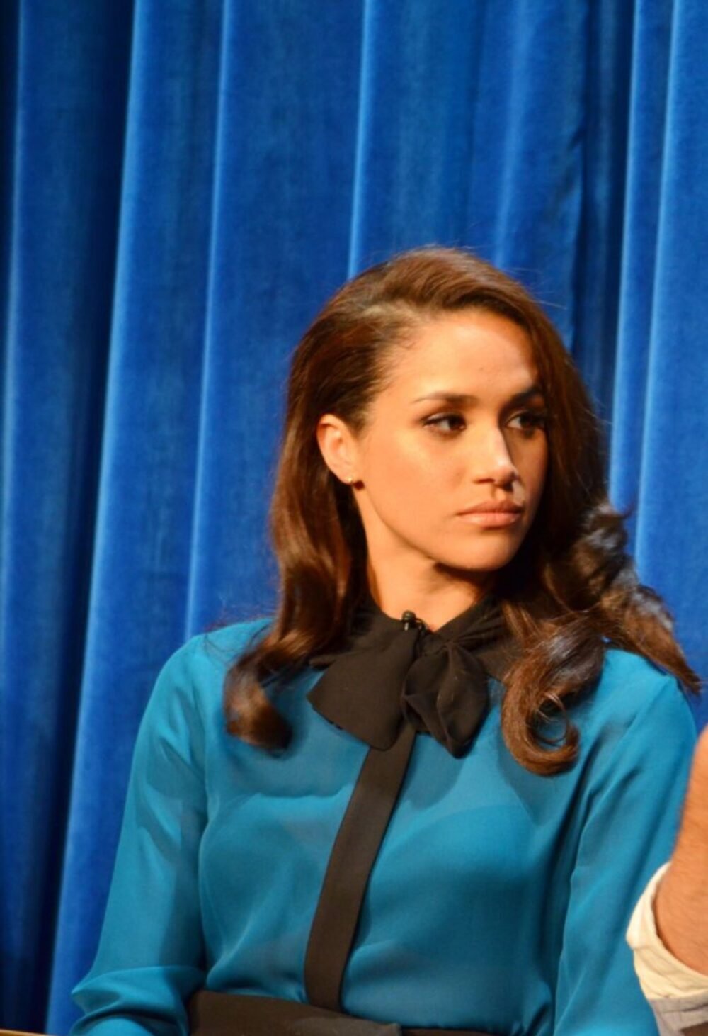 Meghan Markle chodila po Los Angeles v… teplákovej súprave. Nevedela, že ju nahrávajú? Používatelia internetu majú podozrenie na sprisahanie Meghan Markle chodila po Los Angeles v… teplákovej súprave. Nevedela, že ju nahrávajú? Používatelia internetu majú podozrenie na sprisahanie