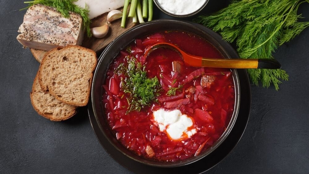 Recept na ukrajinský boršč priamo zo Ľvova. Je starý najmenej 100 rokov