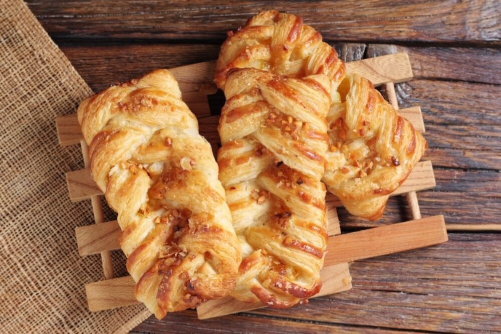 Tieto chuťovky z lístkového cesta zmiznú zo stola ako prvé. Žiadna rodinná oslava sa bez nich nezaobíde Tieto chuťovky z lístkového cesta zmiznú zo stola ako prvé. Žiadna rodinná oslava sa bez nich nezaobíde