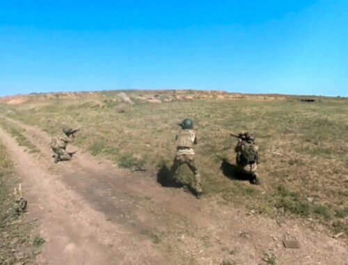 Rusko stratilo vyše 1 100 vojakov, prišlo aj o desať tankov či cisterny