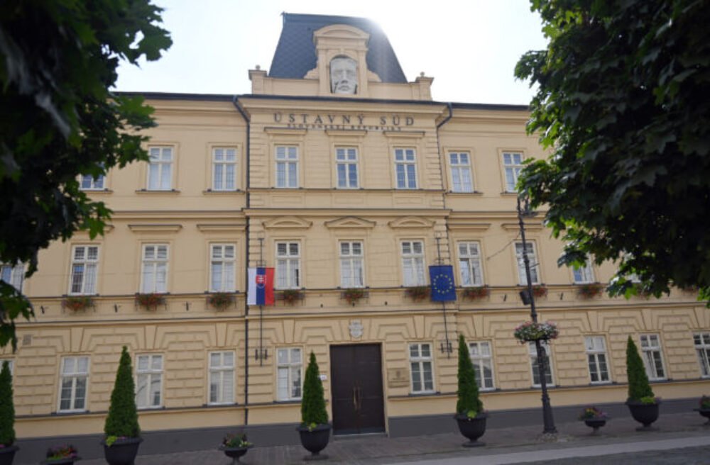 Ústavný súd pozastavil časť novely infozákona, týka sa spoplatnenia vyhľadávania informácií
