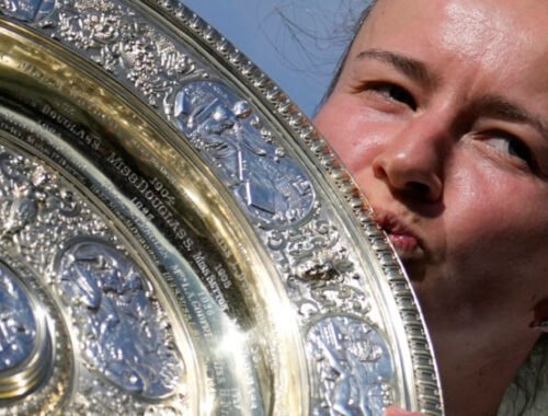 Wimbledonská šampiónka Krejčíková po finálovom triumfe myslela na mentorku Novotnú, ktorá jej pred desaťročím nedovolila zísť z cesty