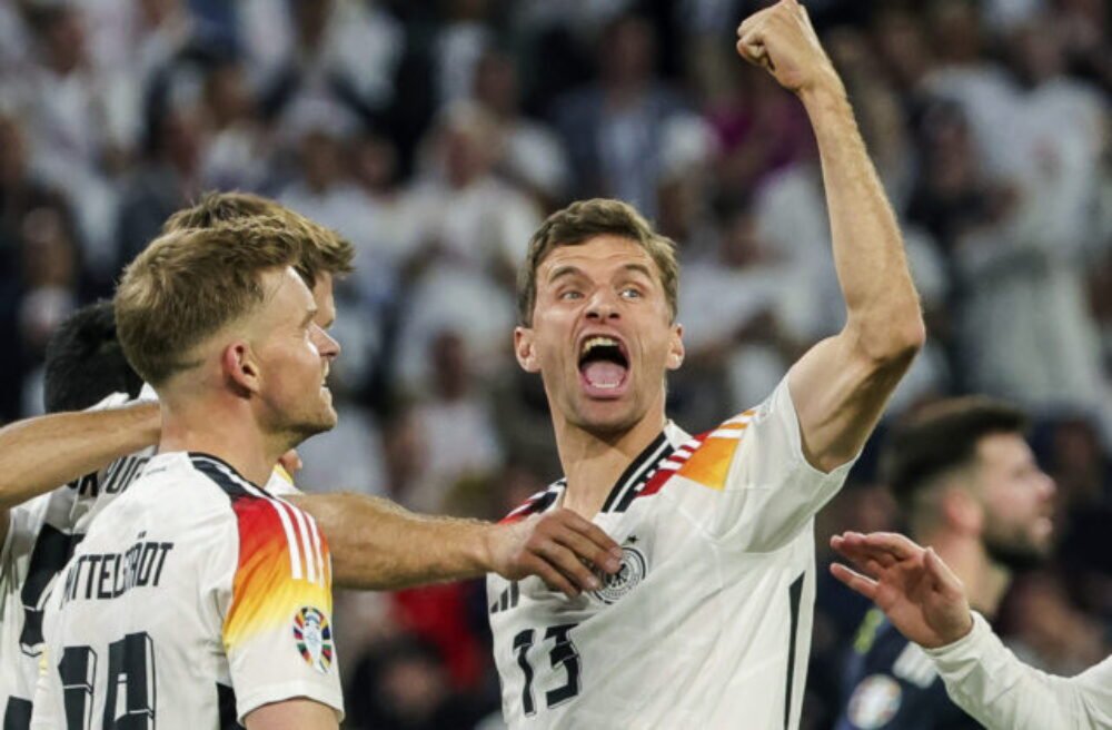 32289_germany_soccer_muller_retires_53065-640x420.jpg Nemecko po ME vo futbale prišlo o ďalšiu legendu, po Kroosovi oficiálne ukončil reprezentačnú kariéru Thomas Müller