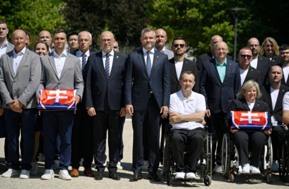 Slovenskí olympionici zložili sľub do rúk prezidentovi Pellegrinimu. Svet potrebuje hodnoty fair play, povedal v príhovore (video)
