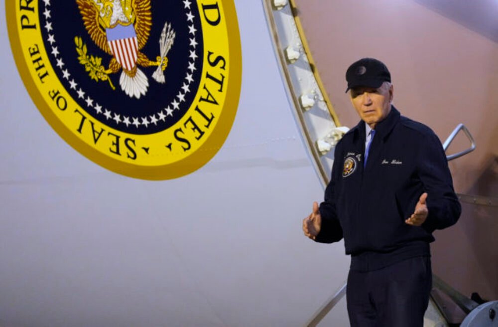 Biden mal pozitívny test na COVID-19, pociťuje mierne príznaky