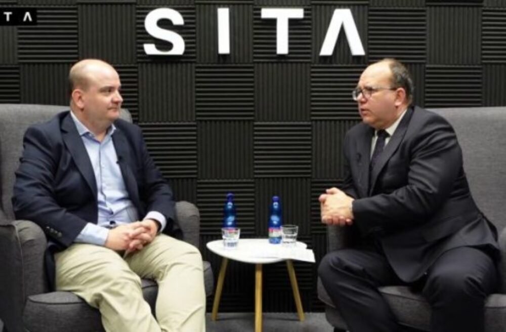 32733_ondercowlachovsky-640x420.jpg Mala si Ukrajina pri rozpade Sovietskeho zväzu ponechať jadrové zbrane? Nebolo to reálne, vraví univerzitný profesor (video)