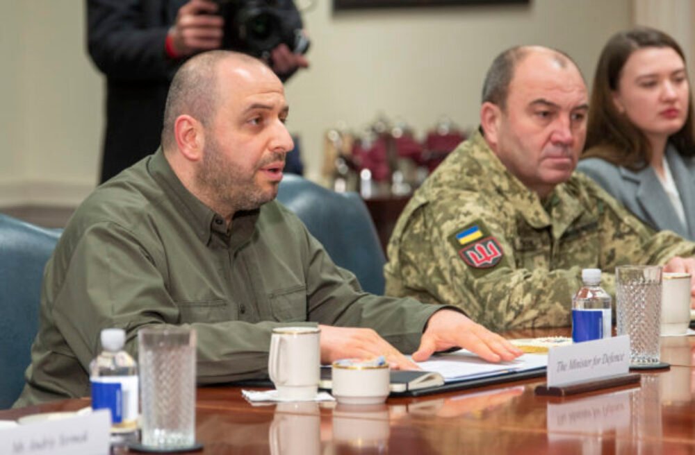 Minister obrany Umerov dal Američanom zoznam cieľov v Rusku, ktoré chce Kyjev zasiahnuť americkými raketami ATACMS