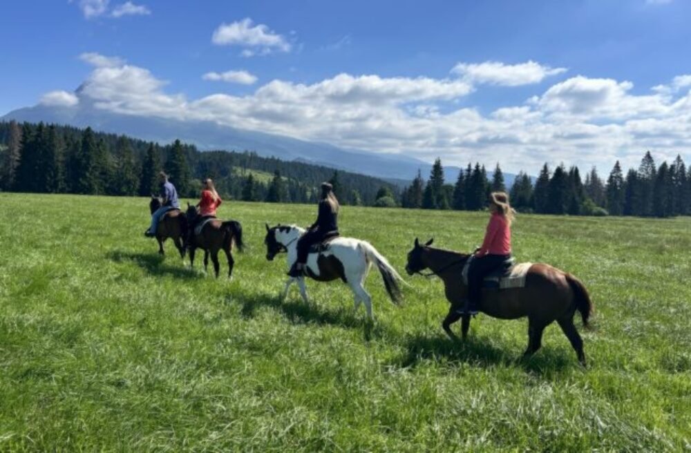 32796_nakrucanie_relacie_tajomstva_slovenska_2-640x420.jpg Predstavujeme región Liptov: V lete sú najviac v obľube vodné parky, Liptovská Mara či cyklotrasy