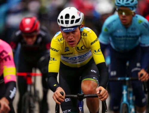 Austrálsky cyklista podstúpil v Paríži operáciu brucha, počas olympijskej časovky prudko narazil na obrubník