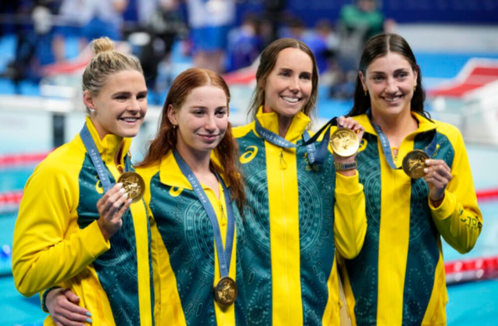Viete, aké sú ženy. Flákajú sa, dlho sa líčia. Komentátor po sexistickej poznámke o plavkyniach skončil na olympiáde