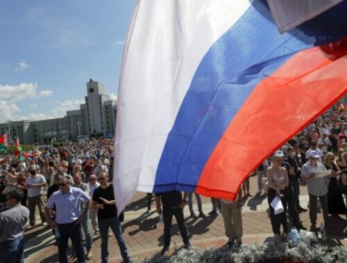 Klamú médiá o živote v Rusku? Veľká časť voličov Smeru a SNS verí, že tam je „blahobyt“