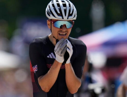 „Obojživelník“ Pidcock získal olympijské zlato v horskej cyklistike, zopakovať to chce aj na ceste