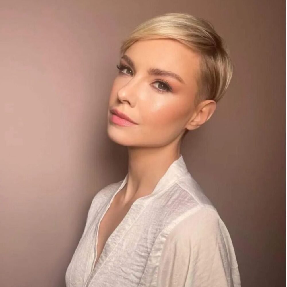 Je možné vyzerať dobre s veľmi krátkym dámskym účesom? Samozrejme. Tu sú 3 príklady