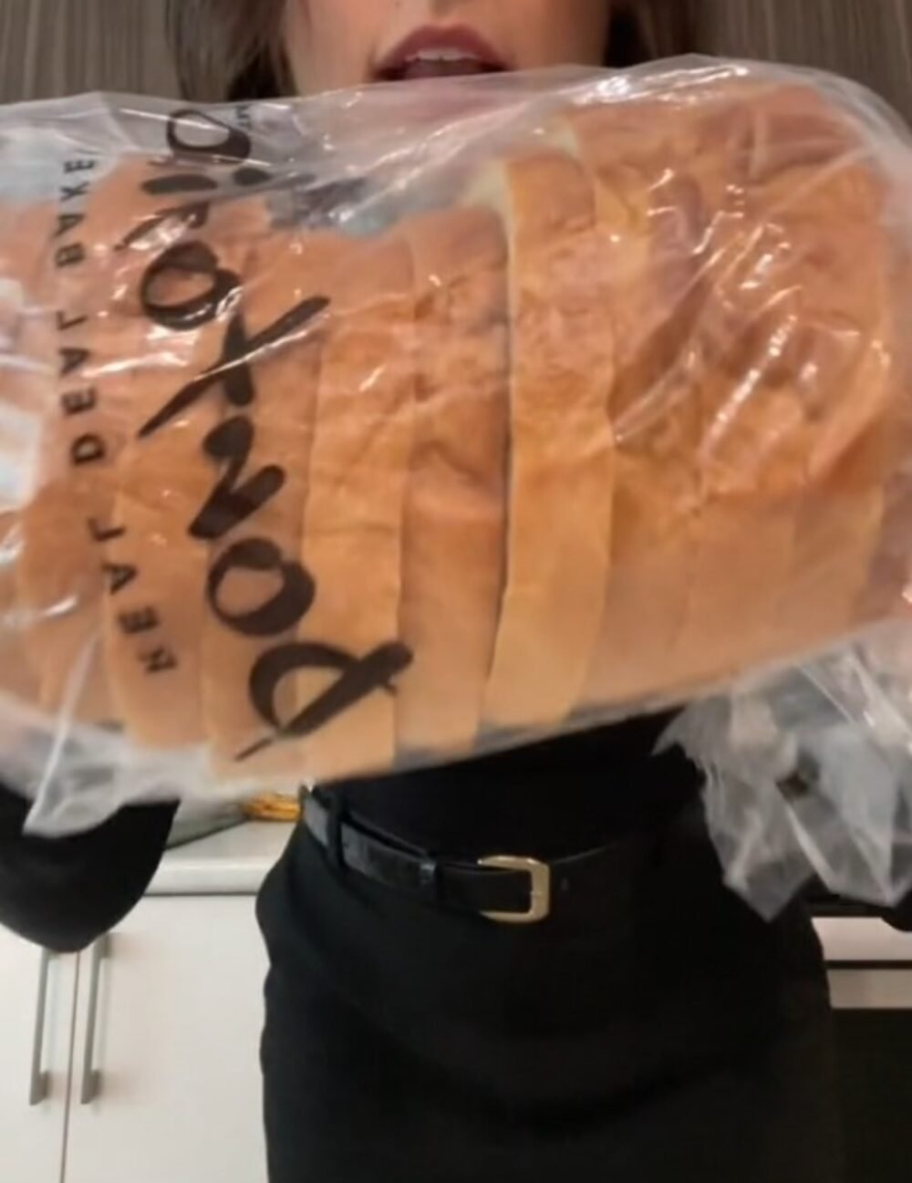 Kupujete krájaný chlieb vo fólii? To nie je dobrý nápad. Môžete ho rýchlo oľutovať