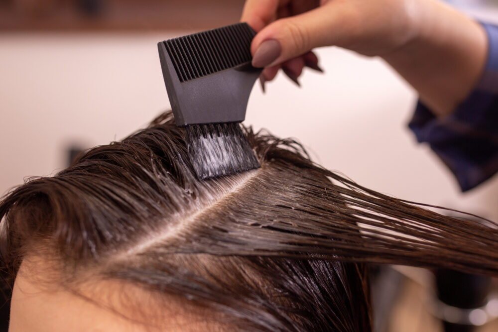 Žiadna farba ani henna. Ako prirodzene stmaviť vlasy? Nalejte do hrnca a zalejte vodou Žiadna farba ani henna. Ako prirodzene stmaviť vlasy? Nalejte do hrnca a zalejte vodou