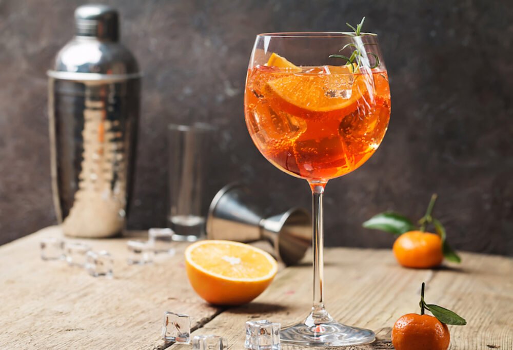 Aperol Spritz – recept na najznámejší nápoj na svete. Chuť talianskej idylky bez kvapky alkoholu