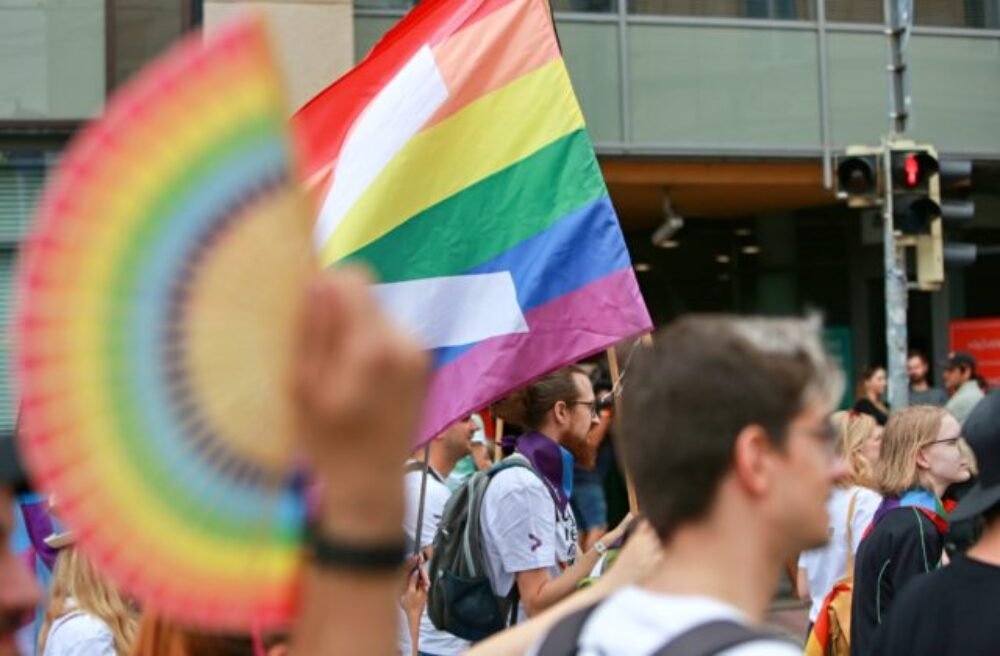 34853_669bdc305d6f4712194662-640x420.jpg Polícia v Česku zadržala mladíka, diskutoval aj o útoku na bratislavský Pride