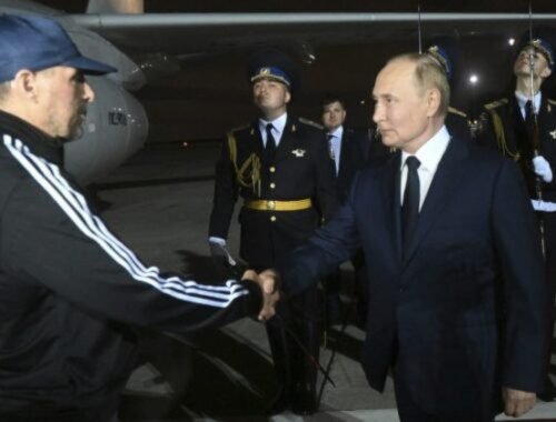 Kremeľ priznal, že pri výmene väzňov s USA oslobodili ruských agentov