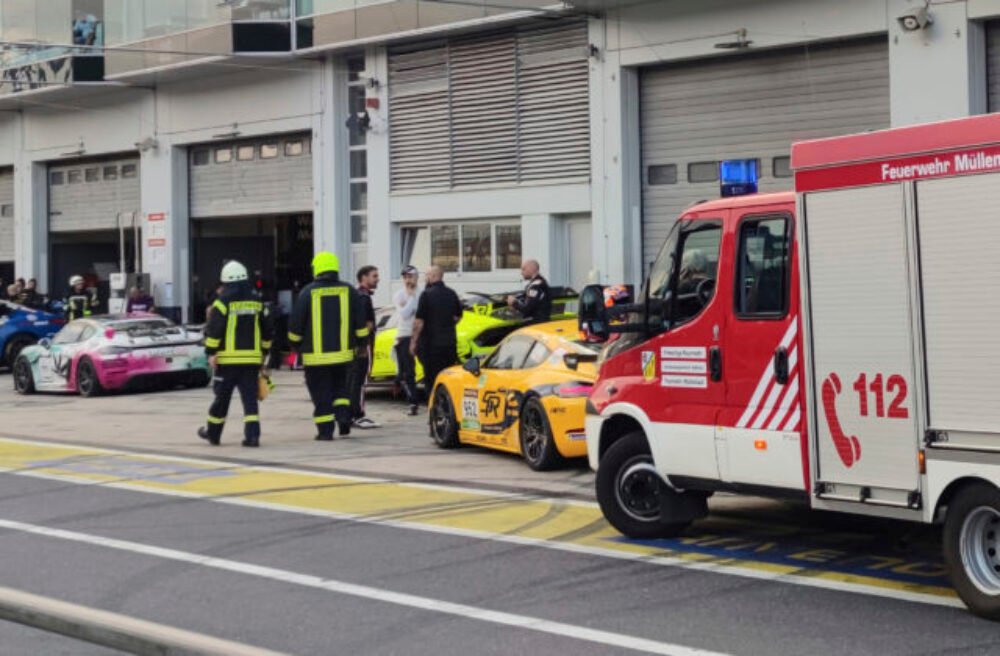 Výbuch na pretekárskom okruhu Nürburgring zranil 22 ľudí, podľa polície explodovala nádoba so stlačeným vzduchom