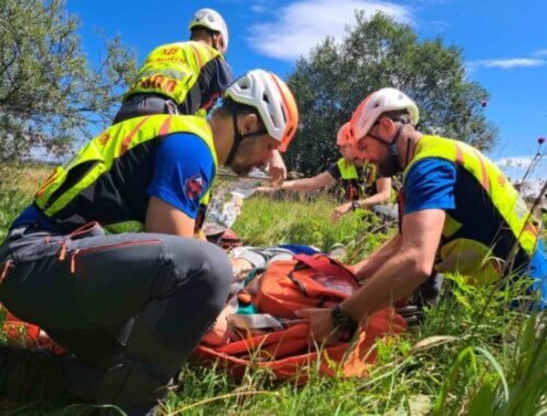 Počet tiesňových volaní za prvý polrok mierne stúpol, horským záchranárom pomáha aj aplikácia (video+foto)