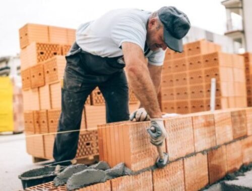 35830_murar-640x420.jpg Vlani zanikalo viac firiem aj živností než kedykoľvek predtým, najviac živnostníkov ubudlo v stavebníctve