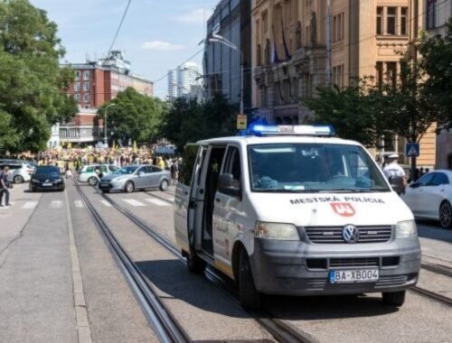 Polícia v Bratislave upozorňuje na možné obmedzenia pre protesty, vodiči by mali rátať so zdržaním