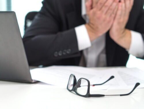 Rok 2026 firmám úľavu neprinesie, počet bankrotov na celom svete opäť porastie, varujú analytici