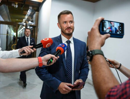 Veková hranica pre výkon notárskeho úradu sa môže zvýšiť, poslanec Čellár navrhuje zmenu zákona