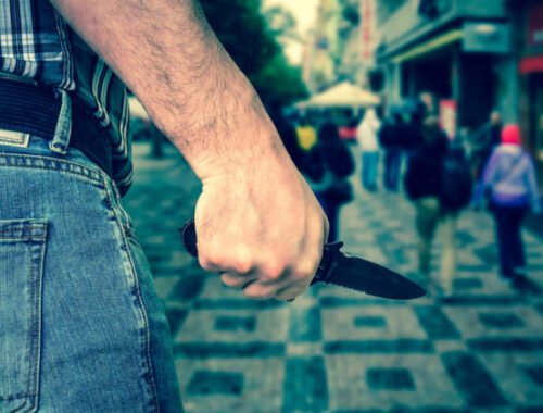 Násilný incident na Notting Hill Carnival. Počas londýnskeho festivalu dobodali troch ľudí