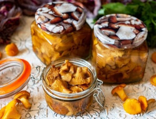 Vložte ich do pohára a zalejte marinádou. Nebudete ich môcť prestať jesť