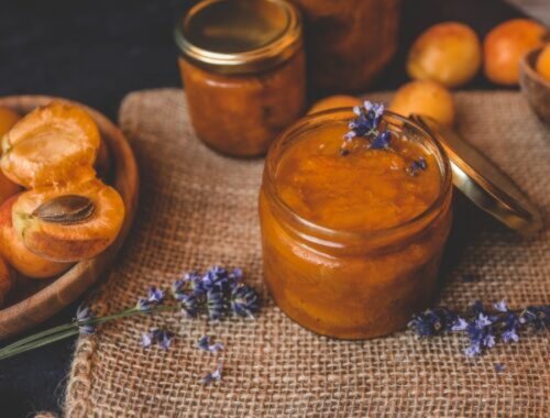 Nikdy som nepočula, že by ju niekto pridával do džemu. Ja som to urobila a poháre miznú jeden po druhom