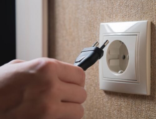 Tri spotrebiče neodpájajte z elektrickej siete. Žiadne úspory. Účty budú vyššie
