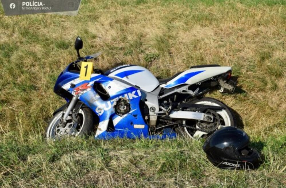 Motorkár narazil pri Kozárovciach do protiidúcej dodávky, namerali mu viac než tri pol promile alkoholu